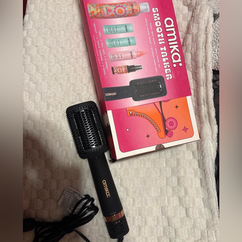 Amika Black and Gold Hair Styling Brush